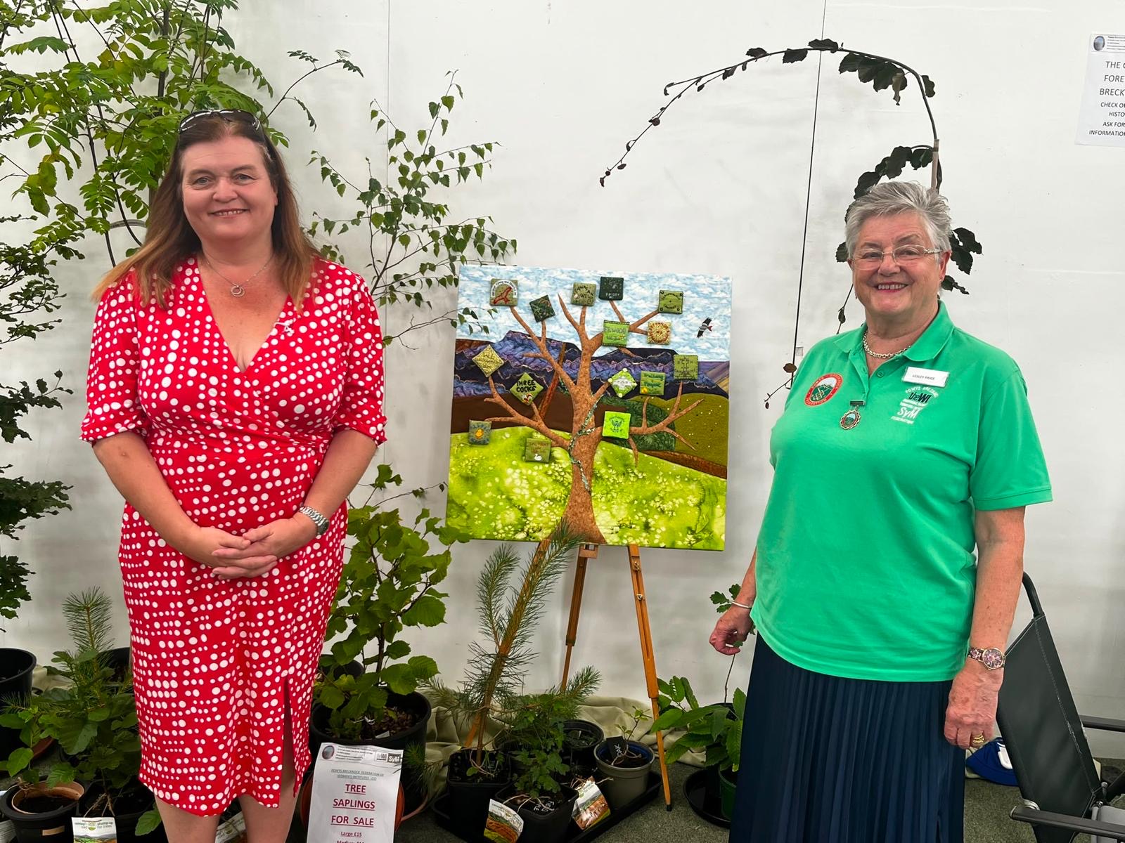 Deputy First Minister Sioned Williams with Lesley Price, Powys Brecknock Federation Chair