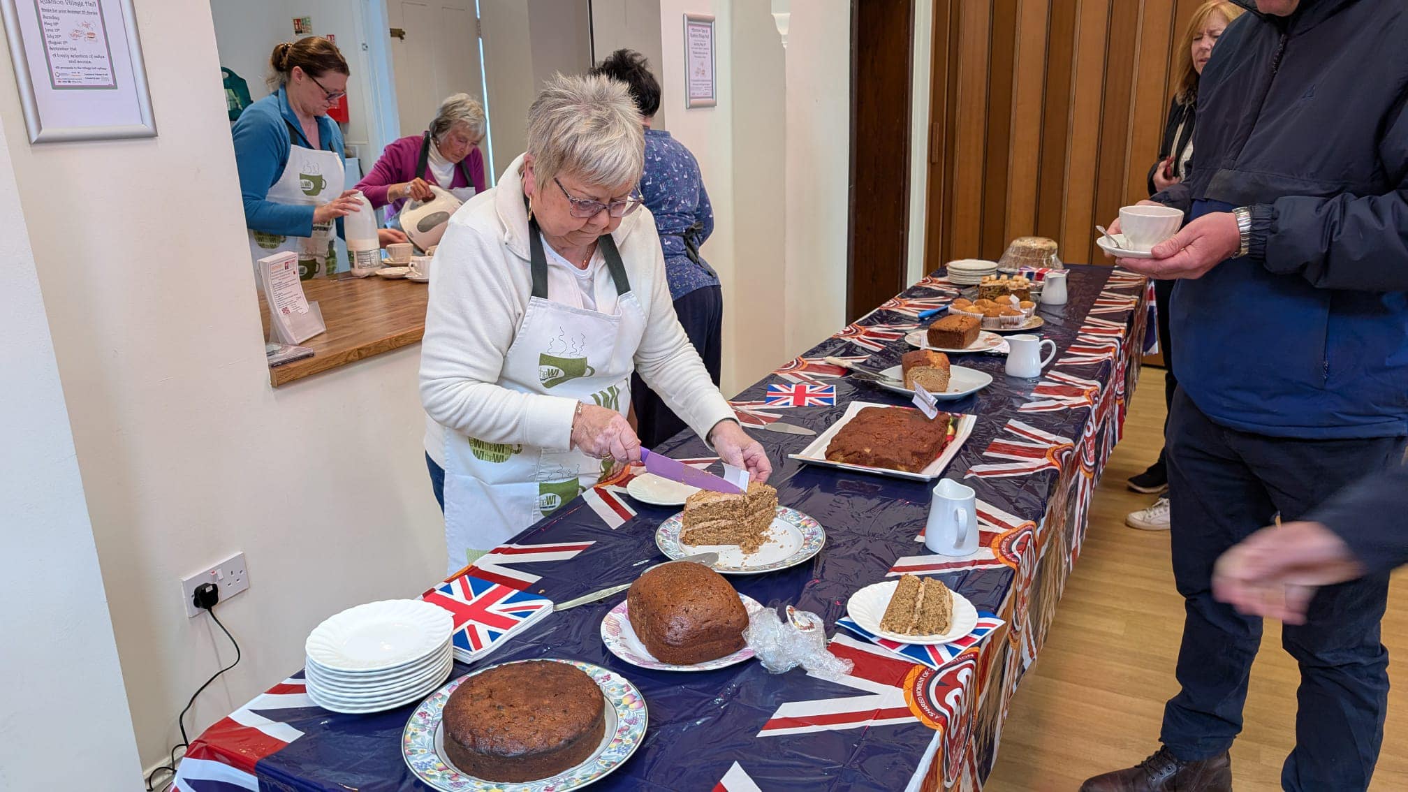 25.05 Serving cake on VE day