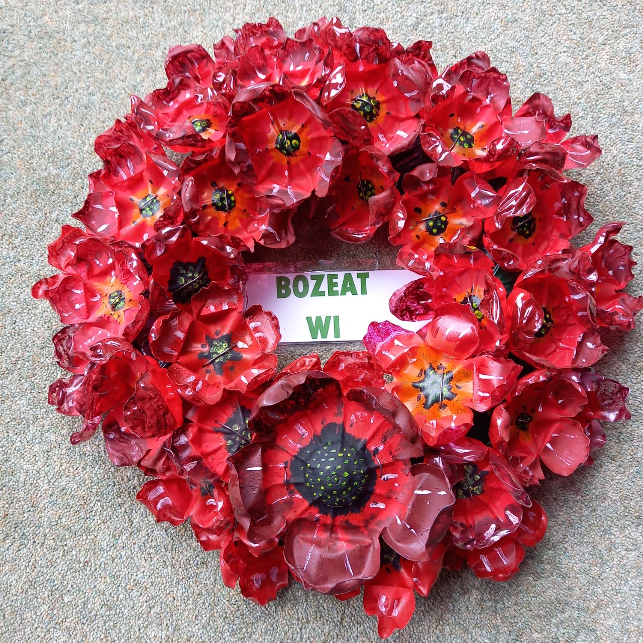 20.11 Wreath made from recycled plastic bottles