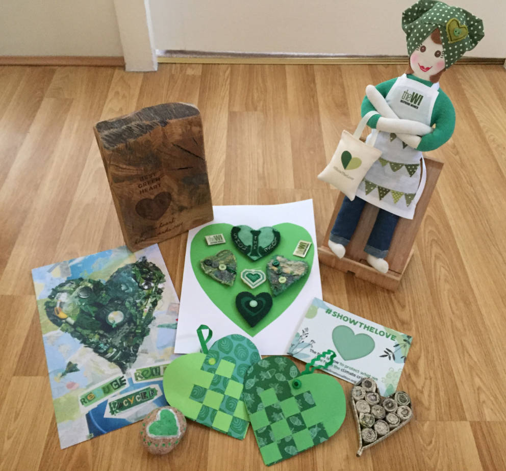 21.02 Green hearts plus doll