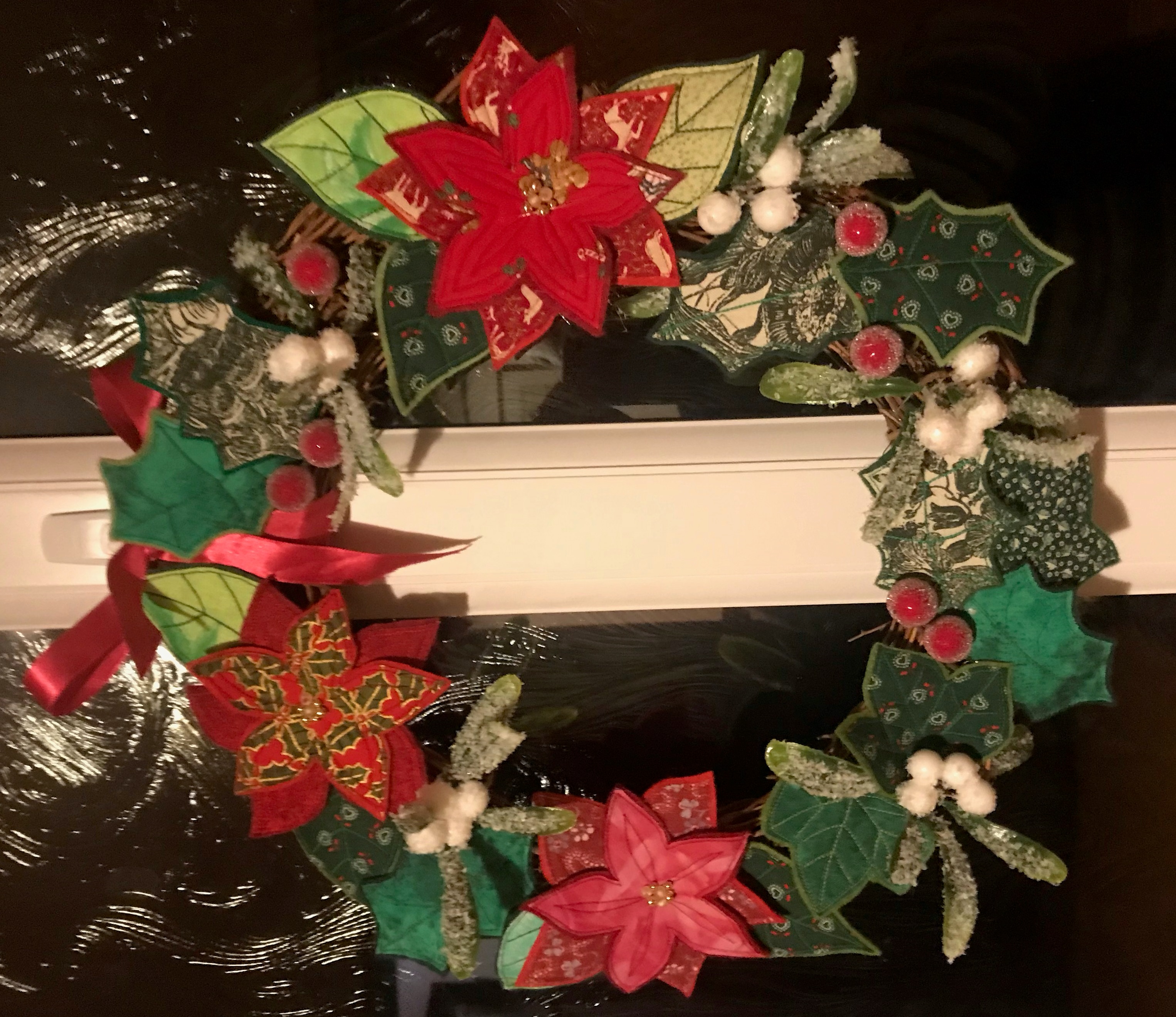 21.12 Poinsette cloth wreath