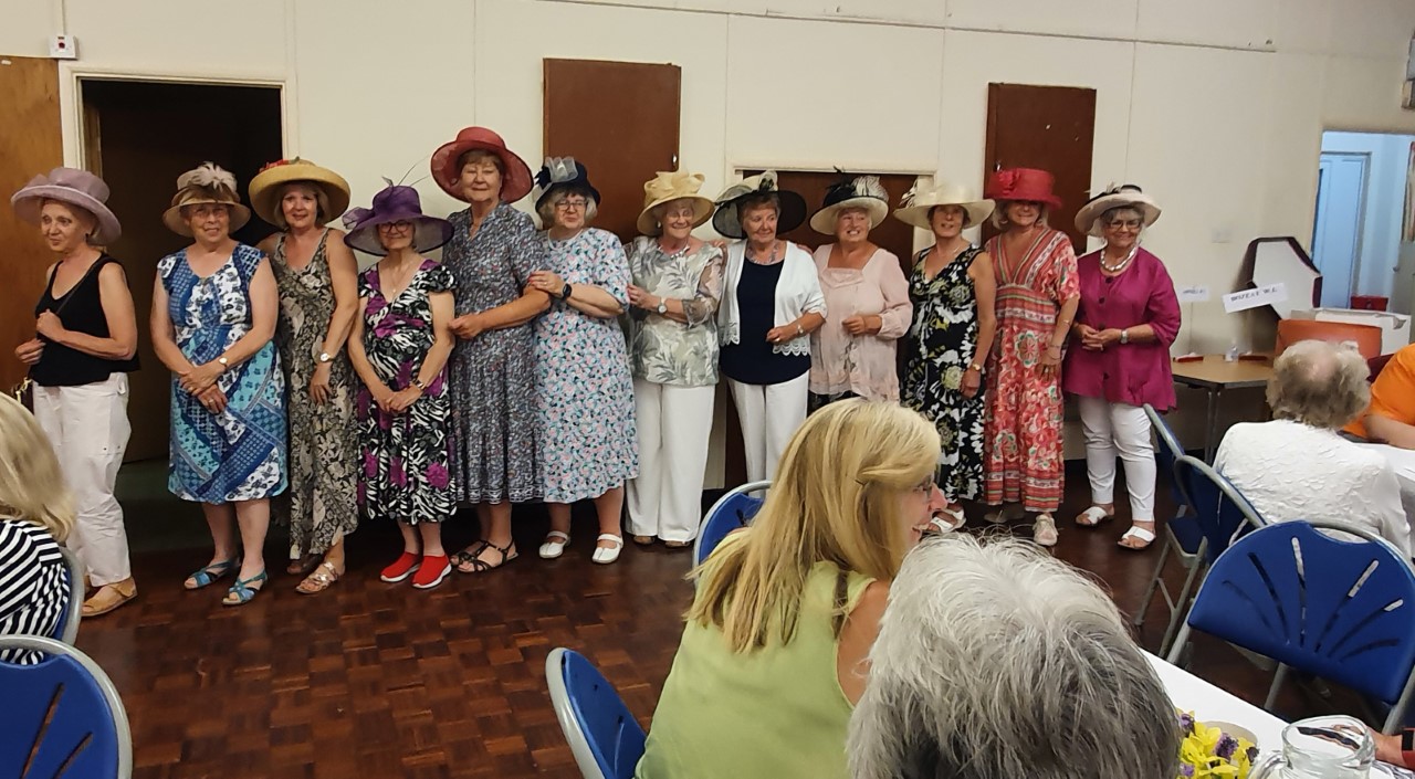 22.07 Bozet and Ampthill WI members
