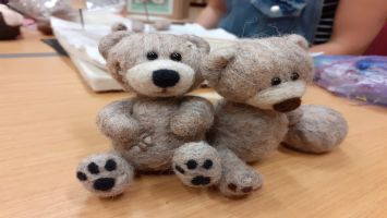 22.09 Needle felt teddy bears