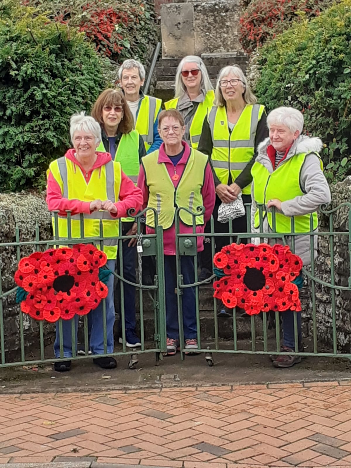 21.11 Group with poppies