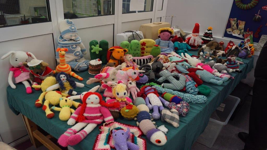Knitted dolls